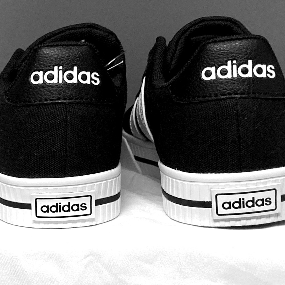 Adidas Daily 3.0YouthSIZE 4.✅✅✅ NIB AUTHENTIC